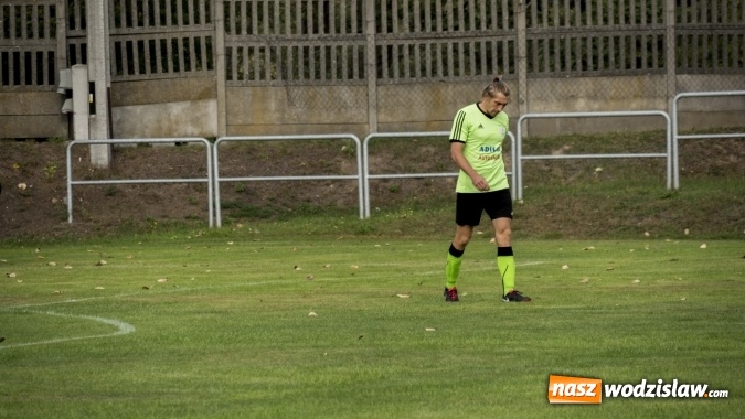 Zdjęcie w galerii na portalu naszwodzislaw.com: Grad bramek w Nędzy. Gospodarze gromią Rogów! wiadomości z regionu