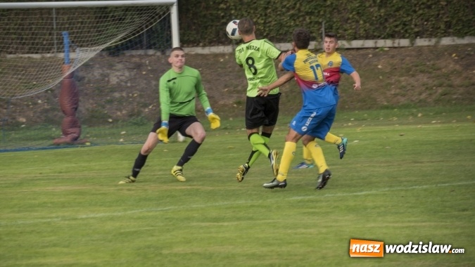 Zdjęcie w galerii na portalu naszwodzislaw.com: Grad bramek w Nędzy. Gospodarze gromią Rogów! wiadomości z regionu