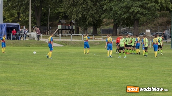 Zdjęcie w galerii na portalu naszwodzislaw.com: Grad bramek w Nędzy. Gospodarze gromią Rogów! wiadomości z regionu