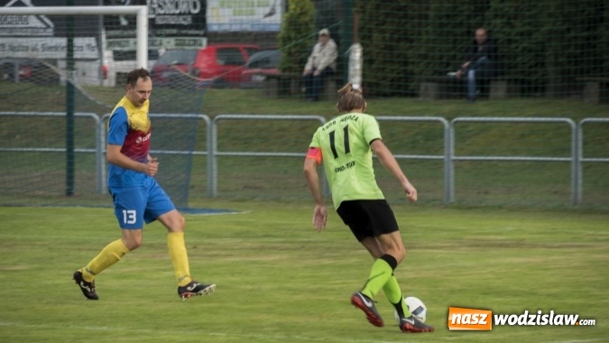 Zdjęcie w galerii na portalu naszwodzislaw.com: Grad bramek w Nędzy. Gospodarze gromią Rogów! wiadomości z regionu