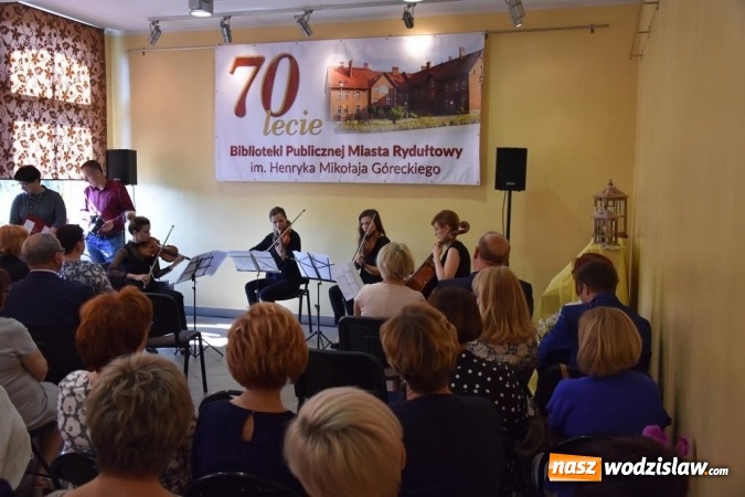 Zdjęcie w galerii na portalu naszwodzislaw.com: Rydułtowska biblioteka świętowała 70. urodziny wiadomości z regionu