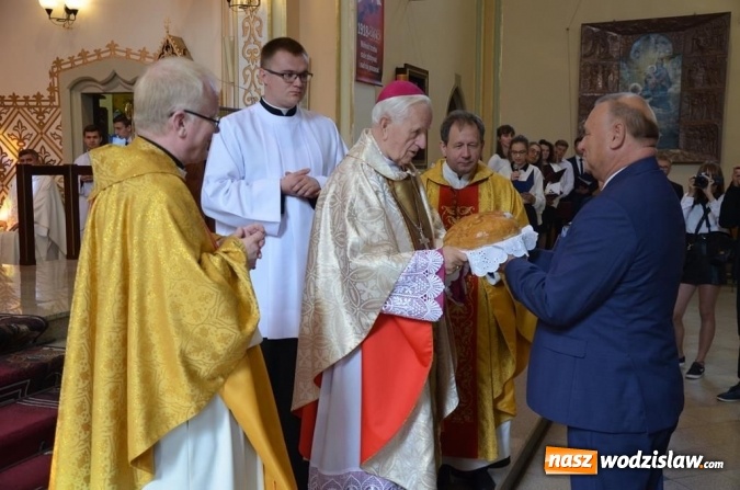 Zdjęcie w galerii na portalu naszwodzislaw.com: Zjazd absolwentów na jubileusz wodzisławskiego I LO wiadomości z regionu