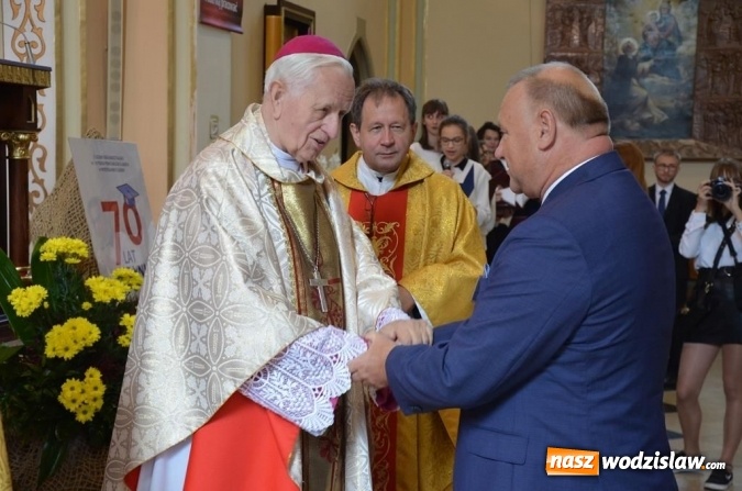 Zdjęcie w galerii na portalu naszwodzislaw.com: Zjazd absolwentów na jubileusz wodzisławskiego I LO wiadomości z regionu