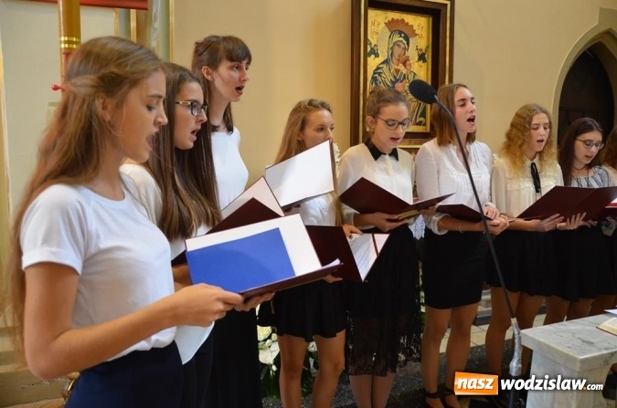 Zdjęcie w galerii na portalu naszwodzislaw.com: Zjazd absolwentów na jubileusz wodzisławskiego I LO wiadomości z regionu