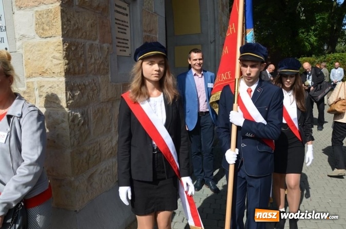 Zdjęcie w galerii na portalu naszwodzislaw.com: Zjazd absolwentów na jubileusz wodzisławskiego I LO wiadomości z regionu