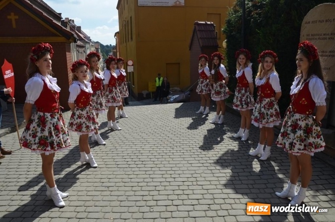 Zdjęcie w galerii na portalu naszwodzislaw.com: Zjazd absolwentów na jubileusz wodzisławskiego I LO wiadomości z regionu
