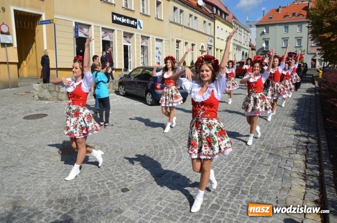 Zdjęcie w galerii na portalu naszwodzislaw.com: Zjazd absolwentów na jubileusz wodzisławskiego I LO wiadomości z regionu