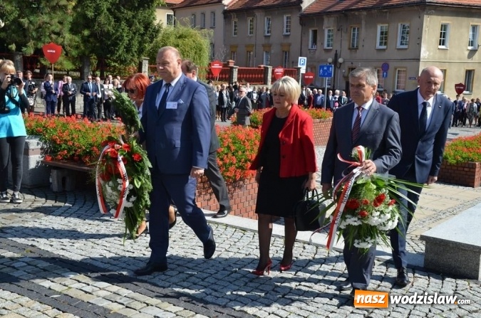 Zdjęcie w galerii na portalu naszwodzislaw.com: Zjazd absolwentów na jubileusz wodzisławskiego I LO wiadomości z regionu