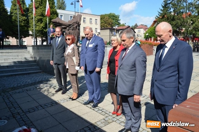 Zdjęcie w galerii na portalu naszwodzislaw.com: Zjazd absolwentów na jubileusz wodzisławskiego I LO wiadomości z regionu