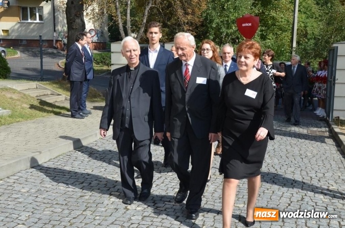 Zdjęcie w galerii na portalu naszwodzislaw.com: Zjazd absolwentów na jubileusz wodzisławskiego I LO wiadomości z regionu