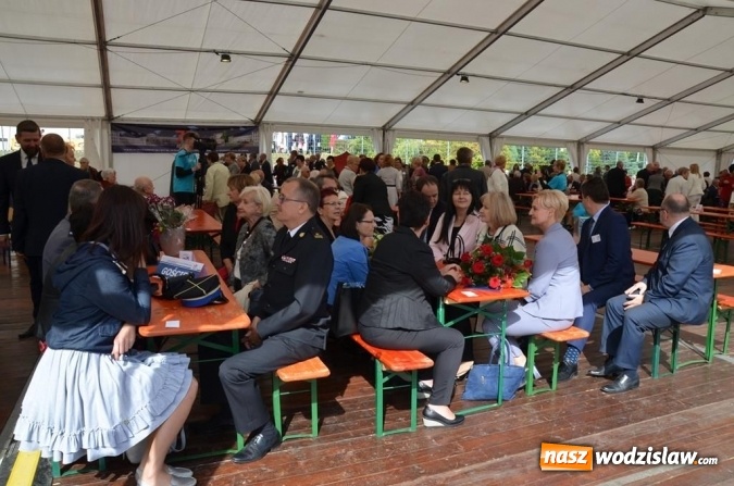 Zdjęcie w galerii na portalu naszwodzislaw.com: Zjazd absolwentów na jubileusz wodzisławskiego I LO wiadomości z regionu