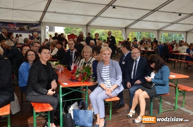 Zdjęcie w galerii na portalu naszwodzislaw.com: Zjazd absolwentów na jubileusz wodzisławskiego I LO wiadomości z regionu