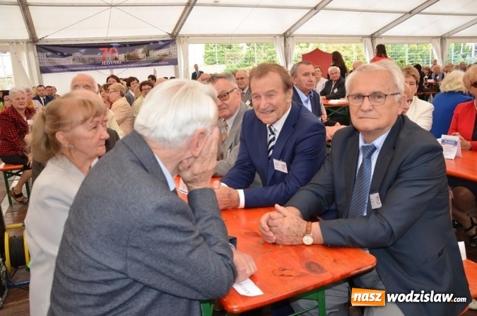 Zdjęcie w galerii na portalu naszwodzislaw.com: Zjazd absolwentów na jubileusz wodzisławskiego I LO wiadomości z regionu
