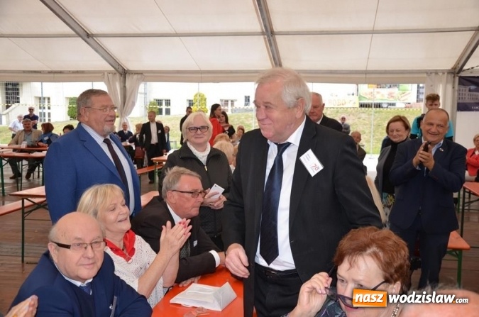 Zdjęcie w galerii na portalu naszwodzislaw.com: Zjazd absolwentów na jubileusz wodzisławskiego I LO wiadomości z regionu