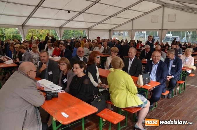 Zdjęcie w galerii na portalu naszwodzislaw.com: Zjazd absolwentów na jubileusz wodzisławskiego I LO wiadomości z regionu