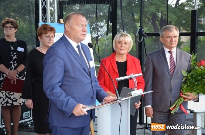 Zdjęcie w galerii na portalu naszwodzislaw.com: Zjazd absolwentów na jubileusz wodzisławskiego I LO wiadomości z regionu