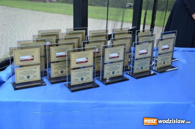 Zdjęcie w galerii na portalu naszwodzislaw.com: Zjazd absolwentów na jubileusz wodzisławskiego I LO wiadomości z regionu