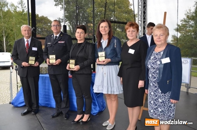 Zdjęcie w galerii na portalu naszwodzislaw.com: Zjazd absolwentów na jubileusz wodzisławskiego I LO wiadomości z regionu