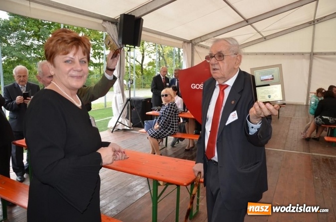 Zdjęcie w galerii na portalu naszwodzislaw.com: Zjazd absolwentów na jubileusz wodzisławskiego I LO wiadomości z regionu