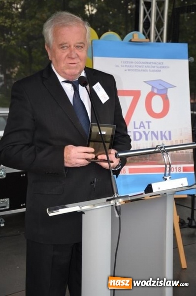 Zdjęcie w galerii na portalu naszwodzislaw.com: Zjazd absolwentów na jubileusz wodzisławskiego I LO wiadomości z regionu