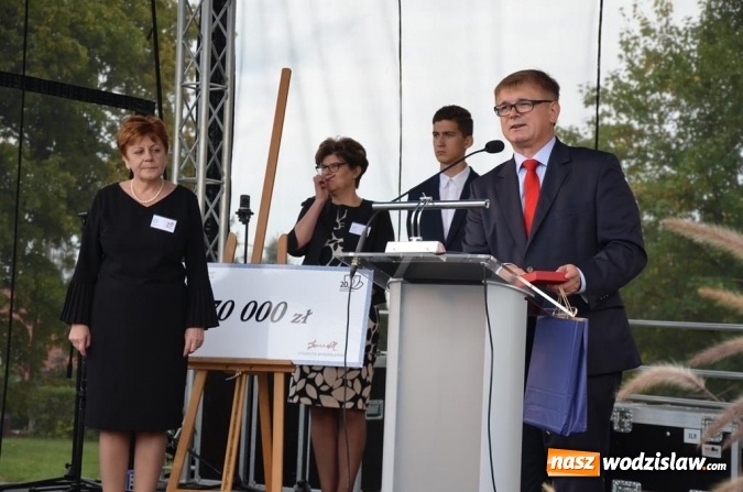 Zdjęcie w galerii na portalu naszwodzislaw.com: Zjazd absolwentów na jubileusz wodzisławskiego I LO wiadomości z regionu