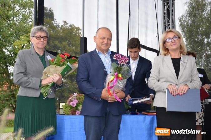 Zdjęcie w galerii na portalu naszwodzislaw.com: Zjazd absolwentów na jubileusz wodzisławskiego I LO wiadomości z regionu