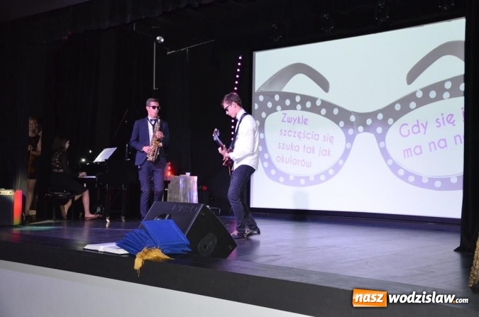 Zdjęcie w galerii na portalu naszwodzislaw.com: Zjazd absolwentów na jubileusz wodzisławskiego I LO wiadomości z regionu