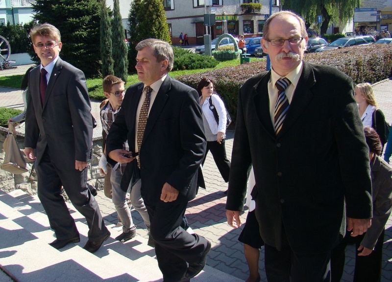 Zdjęcie w galerii na portalu naszwodzislaw.com: Mówi się o niej Tischner wiadomości z regionu