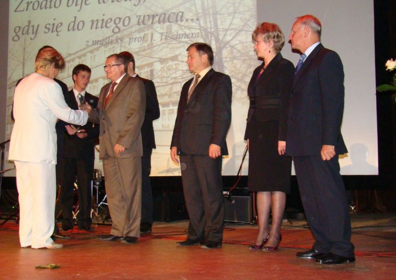 Zdjęcie w galerii na portalu naszwodzislaw.com: Mówi się o niej Tischner wiadomości z regionu