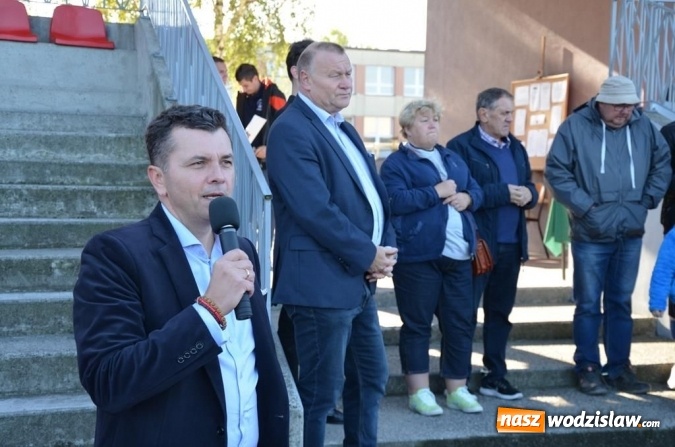 Zdjęcie w galerii na portalu naszwodzislaw.com: Zagrali charytatywnie po raz jedenasty wiadomości z regionu