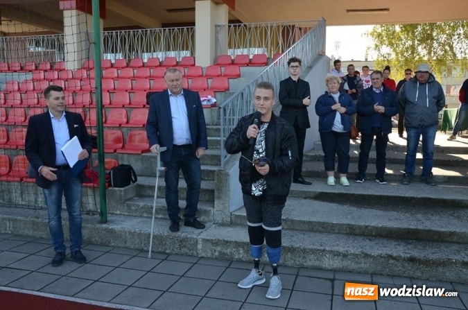 Zdjęcie w galerii na portalu naszwodzislaw.com: Zagrali charytatywnie po raz jedenasty wiadomości z regionu