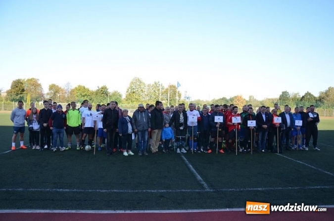 Zdjęcie w galerii na portalu naszwodzislaw.com: Zagrali charytatywnie po raz jedenasty wiadomości z regionu