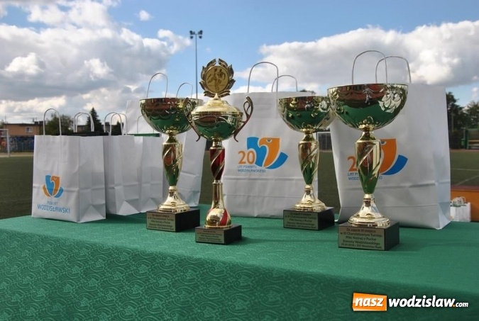 Zdjęcie w galerii na portalu naszwodzislaw.com: Zagrali charytatywnie po raz jedenasty wiadomości z regionu