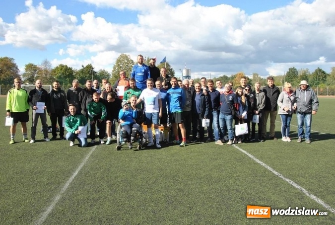 Zdjęcie w galerii na portalu naszwodzislaw.com: Zagrali charytatywnie po raz jedenasty wiadomości z regionu