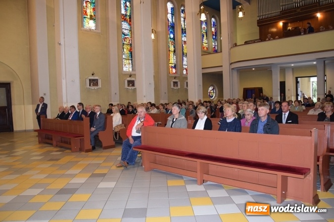 Zdjęcie w galerii na portalu naszwodzislaw.com: Ksiądz Prałat Franciszek Pisulla Honorowym Obywatelem Gminy Mszana wiadomości z regionu
