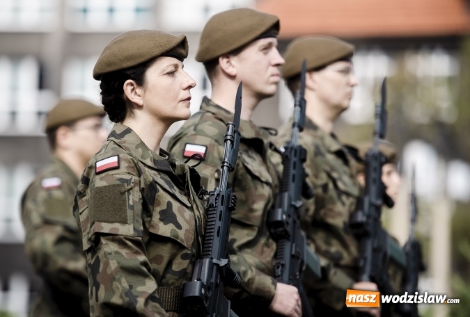 Zdjęcie w galerii na portalu naszwodzislaw.com: Pierwsza przysięga wojskowa śląskich Terytorialsów wiadomości z regionu