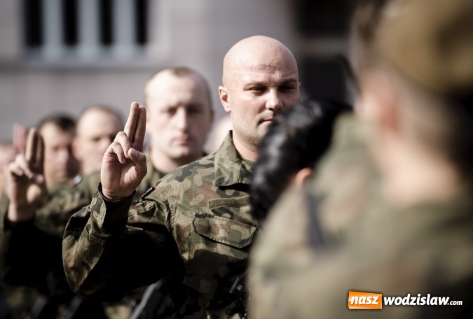 Zdjęcie w galerii na portalu naszwodzislaw.com: Pierwsza przysięga wojskowa śląskich Terytorialsów wiadomości z regionu