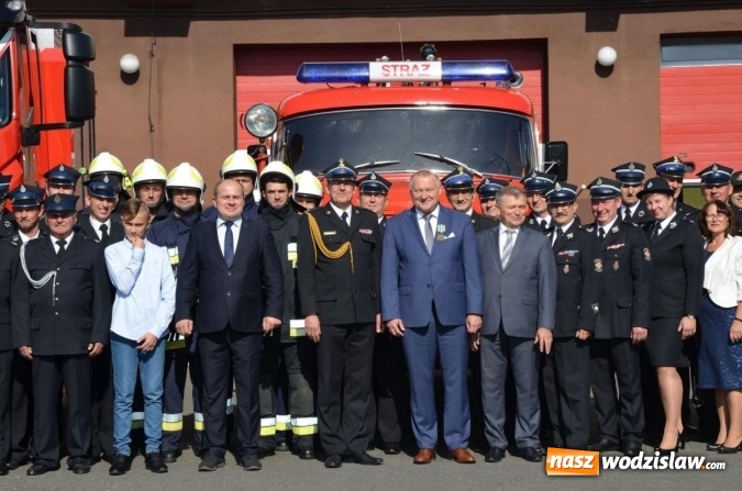 Zdjęcie w galerii na portalu naszwodzislaw.com: Strażacy ochotnicy bogatsi o kolejny sprzęt wiadomości z regionu