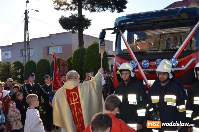 Zdjęcie w galerii na portalu naszwodzislaw.com: Strażacy ochotnicy bogatsi o kolejny sprzęt wiadomości z regionu