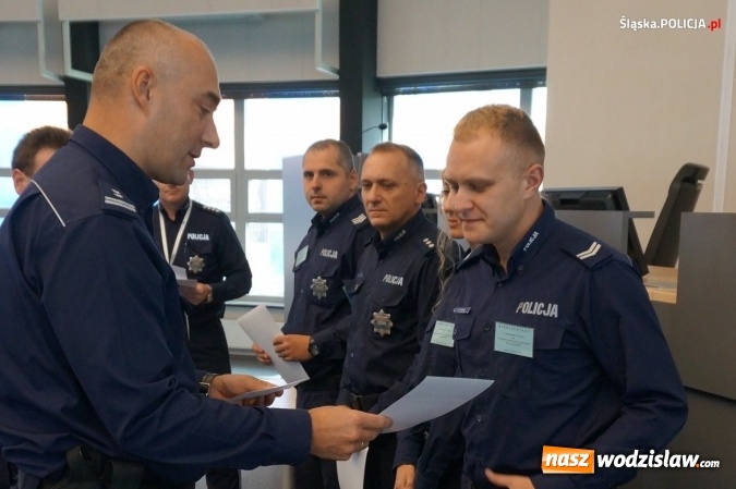 Zdjęcie w galerii na portalu naszwodzislaw.com: Drugie miejsce wodzisławskiego policjanta w konkursie dla oskarżycieli publicznych wiadomości z regionu