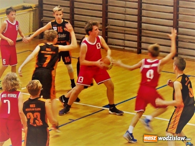 Zdjęcie w galerii na portalu naszwodzislaw.com: Koszykarskie derby zwycięskie dla MKS Wodzisław wiadomości z regionu