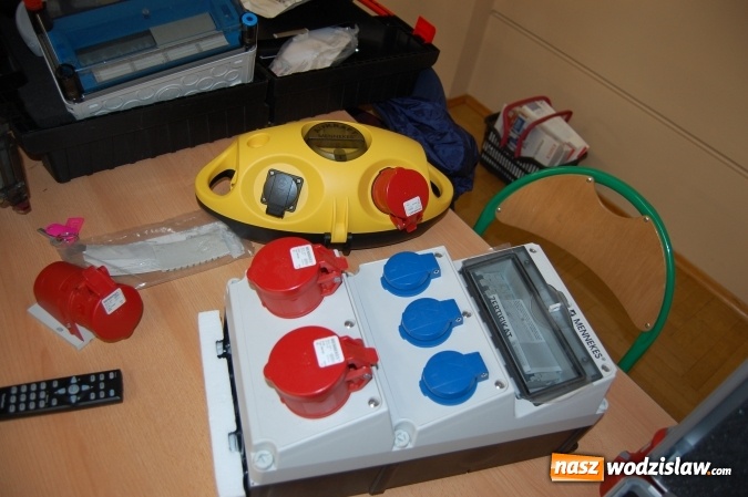 Zdjęcie w galerii na portalu naszwodzislaw.com: Debata o przemyśle elektrotechnicznym w wodzisławskim CKZiU wiadomości z regionu