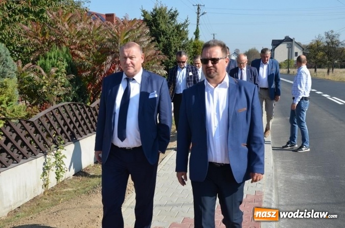 Zdjęcie w galerii na portalu naszwodzislaw.com: Przebudowa ulicy 1 Maja w Gołkowicach podsumowana wiadomości z regionu