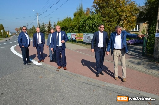 Zdjęcie w galerii na portalu naszwodzislaw.com: Przebudowa ulicy 1 Maja w Gołkowicach podsumowana wiadomości z regionu