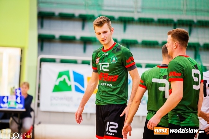 Zdjęcie w galerii na portalu naszwodzislaw.com: Nierówna forma AZS Rafako. Górnik Radlin zwycięski wiadomości z regionu