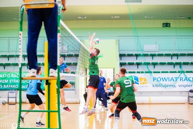Zdjęcie w galerii na portalu naszwodzislaw.com: Nierówna forma AZS Rafako. Górnik Radlin zwycięski wiadomości z regionu