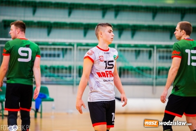 Zdjęcie w galerii na portalu naszwodzislaw.com: Nierówna forma AZS Rafako. Górnik Radlin zwycięski wiadomości z regionu