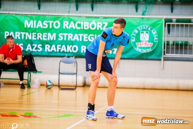 Zdjęcie w galerii na portalu naszwodzislaw.com: Nierówna forma AZS Rafako. Górnik Radlin zwycięski wiadomości z regionu