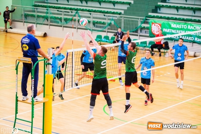 Zdjęcie w galerii na portalu naszwodzislaw.com: Nierówna forma AZS Rafako. Górnik Radlin zwycięski wiadomości z regionu