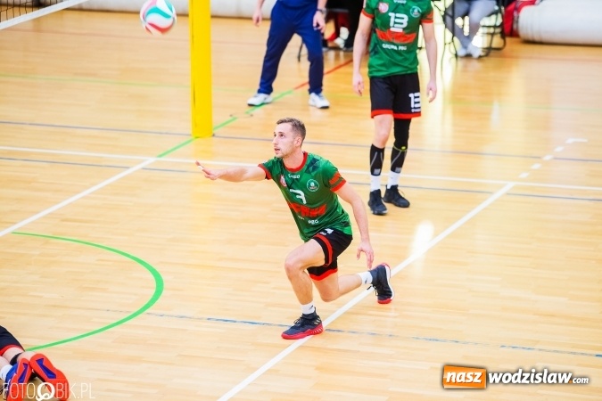Zdjęcie w galerii na portalu naszwodzislaw.com: Nierówna forma AZS Rafako. Górnik Radlin zwycięski wiadomości z regionu